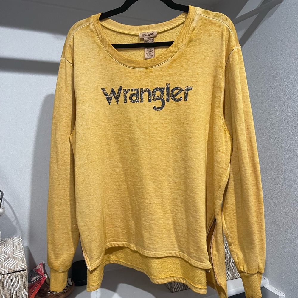 Wrangler Mustard Yellow Crewneck Sweatshirt